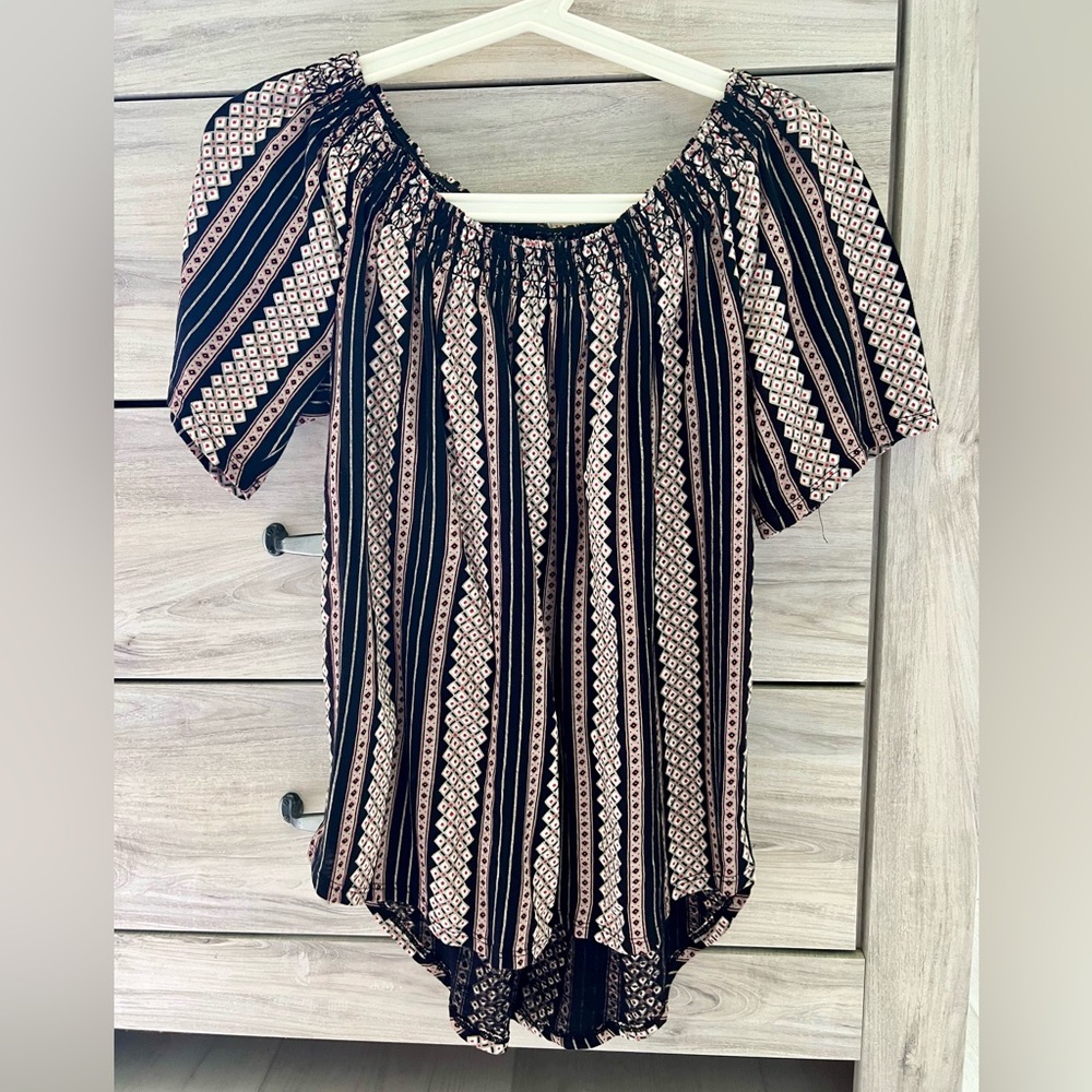 Loft, Boho Womens top, Size XS, New with tag, 100% Cotton.